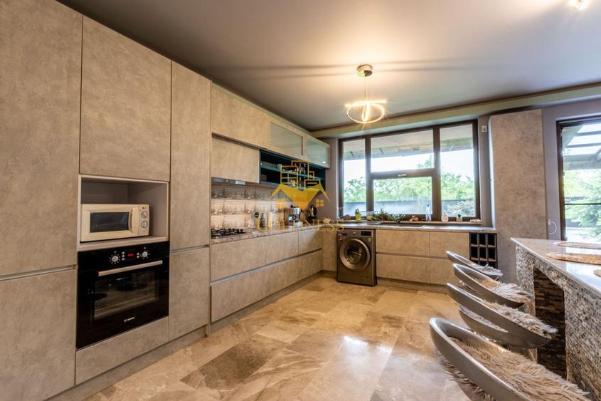 Apartament cu 3 camere semidecomandat, mobilat în Europa