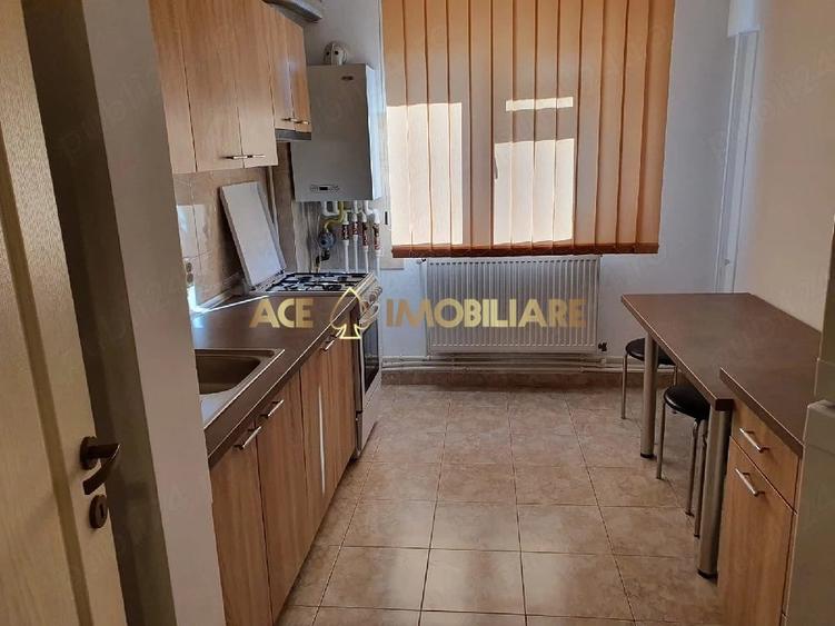 Apartament cu 2 camere decomandat, mobilat în Păcii