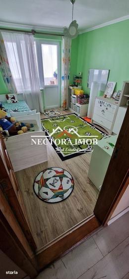 Apartament cu 3 camere decomandat în Sântandrei