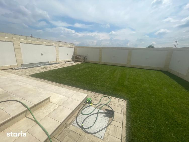 Casă cu 3 camere cu Teren 250 Mp în Central