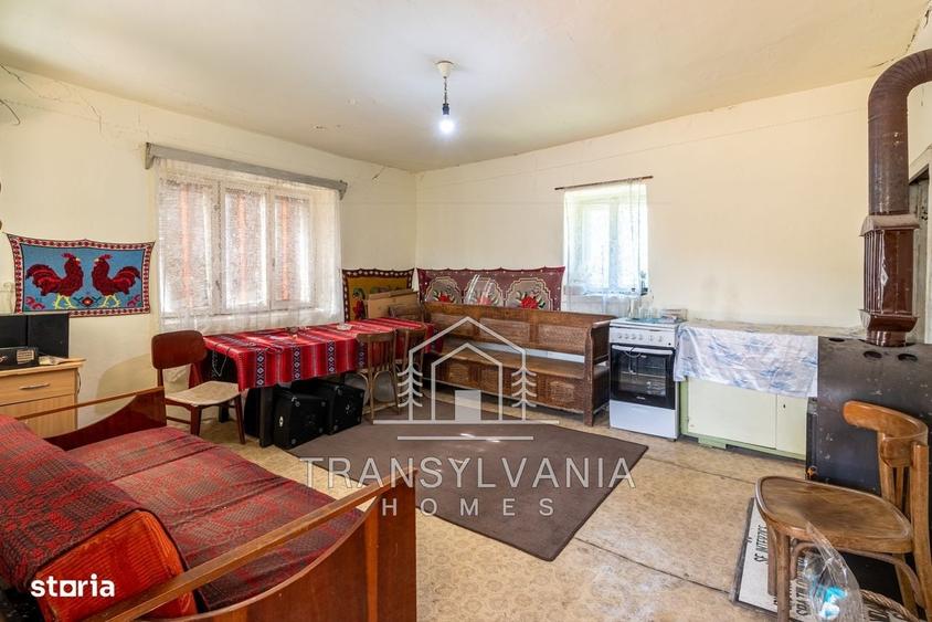 Casă cu 2 camere cu Teren 3463 Mp în Vale