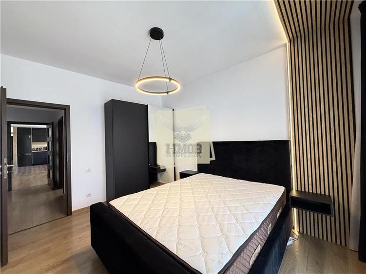 Apartament cu 3 camere decomandat, mobilat în Mihai Viteazul