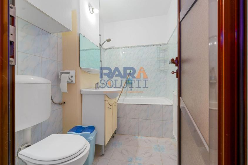 Apartament cu 3 camere decomandat, mobilat în Est