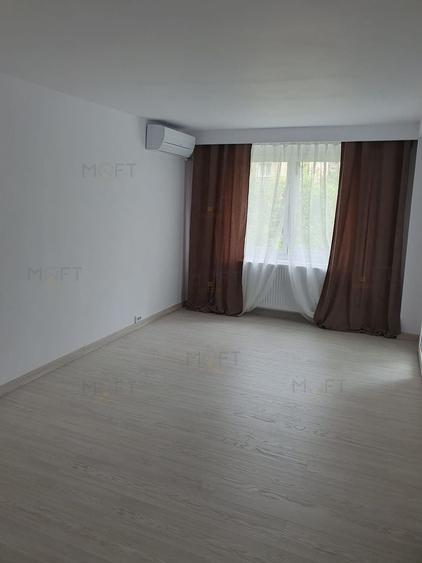 Apartament cu 4 camere decomandat, mobilat în Dristor