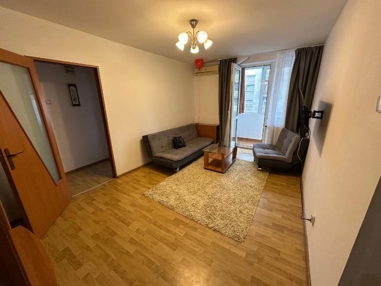 Apartament cu 2 camere semidecomandat, mobilat în Gara de Nord