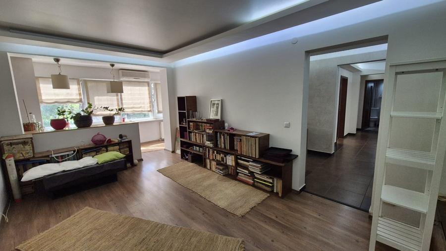 Apartament cu 3 camere decomandat, mobilat în Militari