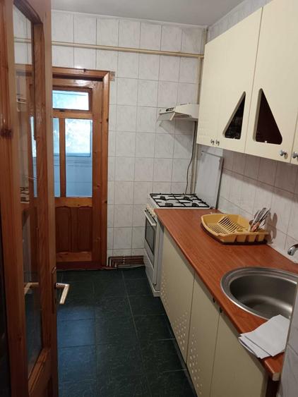 Apartament cu 3 camere decomandat în Păcurari