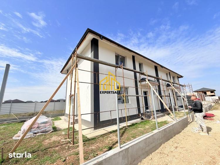 Casă cu 4 camere cu Teren 260 Mp în Clinceni