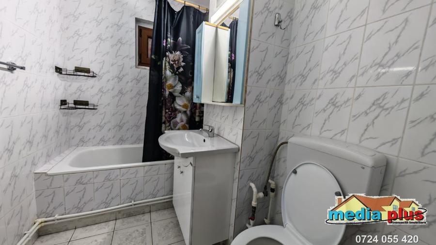 Apartament cu 2 camere decomandat în