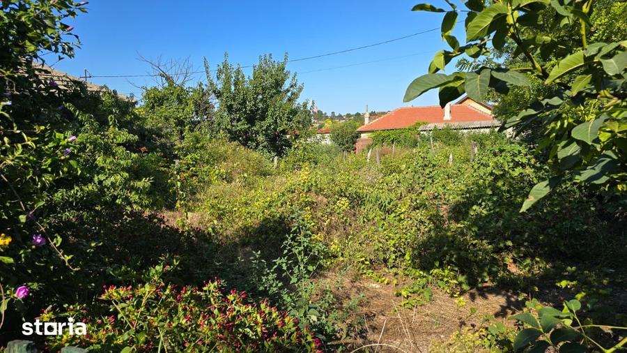 Casă cu 5 camere cu Teren 2200 Mp în Tuzla