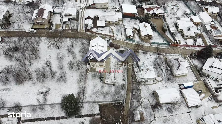 Casă cu 6 camere cu Teren 868 Mp în Central