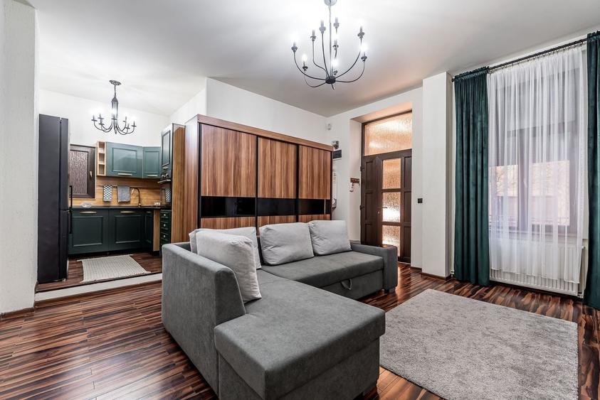 Apartament cu 2 camere nedecomandat, mobilat în Ultracentral