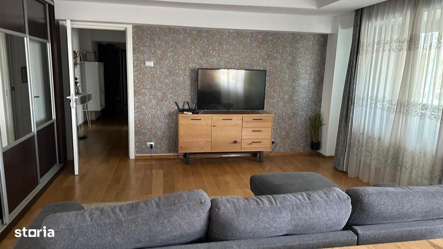 Apartament cu 3 camere decomandat în 13 Septembrie