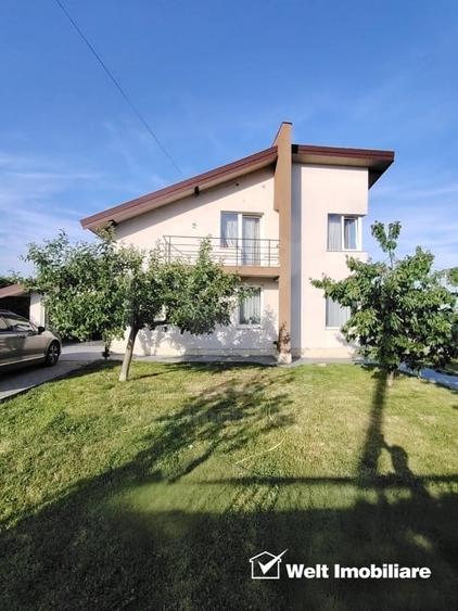Casă individuală cu 5 camere cu Canalizare în Iris