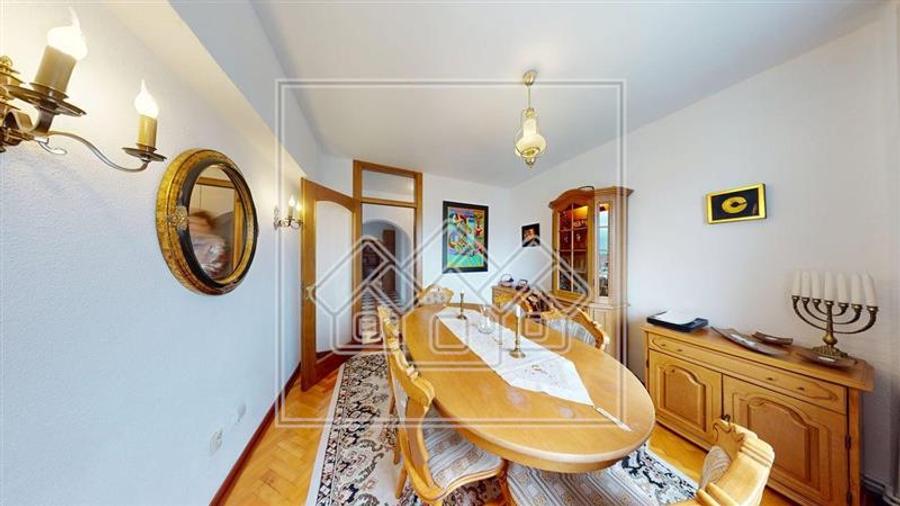 Ap decomandat, 4 camere, balcon, priveliste superba - M. Viteazu - 14