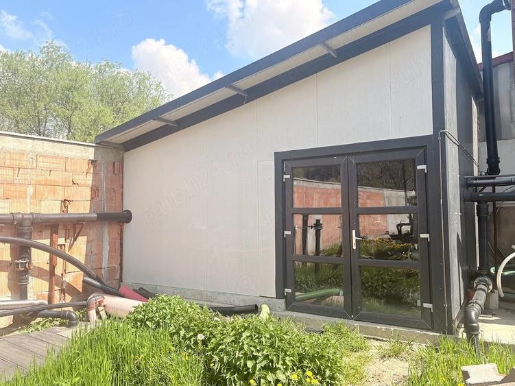 Spațiu comercial, de 600 mp, în Central