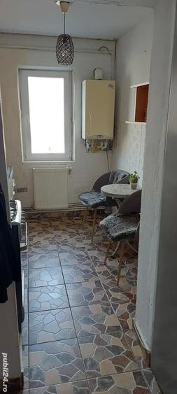 Apartament cu 2 camere decomandat în Micro 4