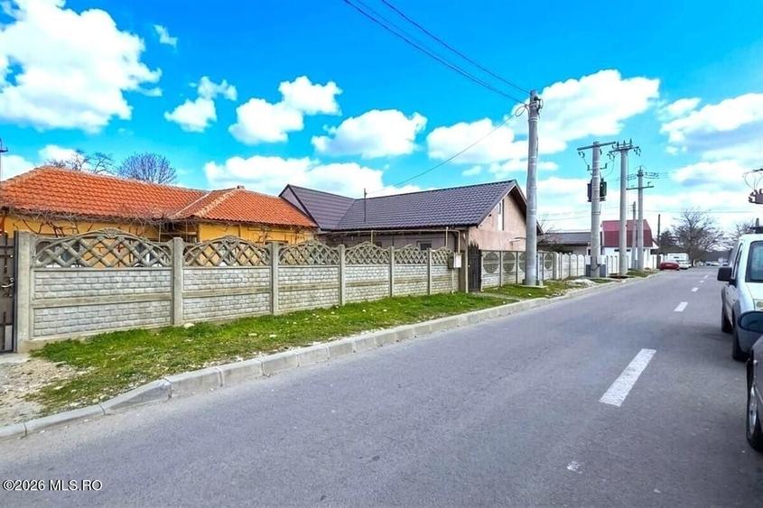 Duplex cu 3 camere cu Canalizare în Cumpăna
