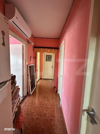 Apartament cu 3 camere decomandat în Valea Rosie