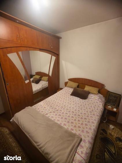Apartament cu 4 camere decomandat, mobilat în Rahova
