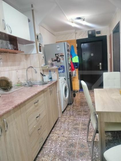 Apartament cu 2 camere semidecomandat, mobilat în Bălcescu