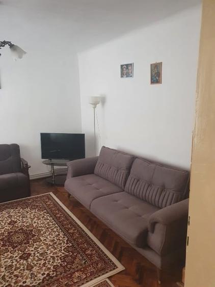 Casă individuală cu 2 camere cu Canalizare în Vasile Aaron