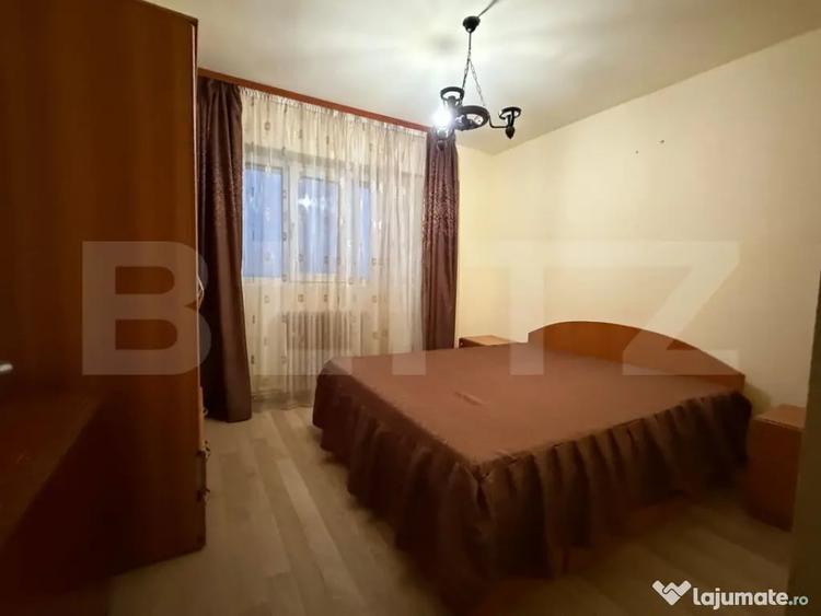 Apartament cu 3 camere decomandat în Cetate