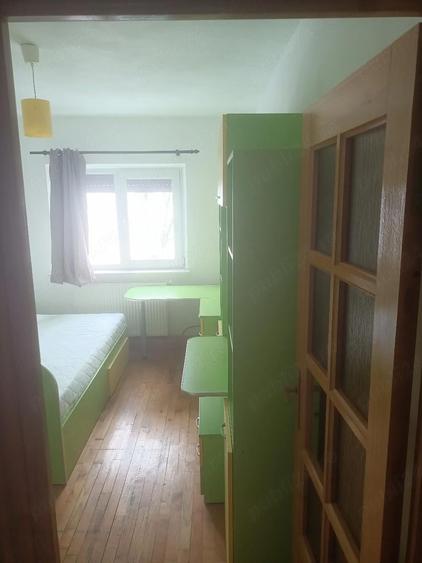 Apartament cu 3 camere decomandat în Nord