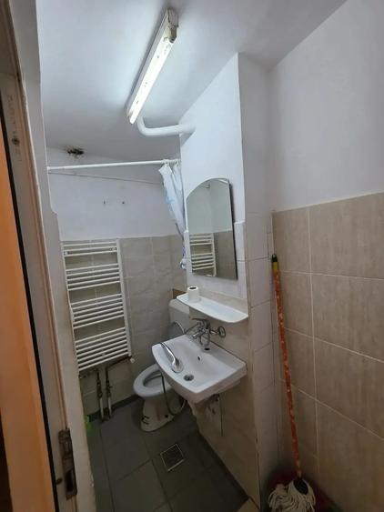 Garsonieră decomandată în Complex Studențesc