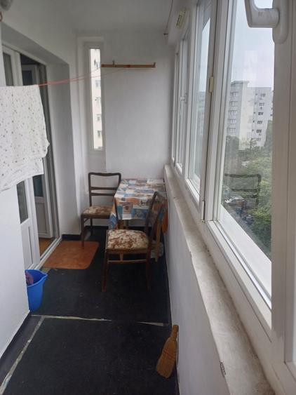 Apartament cu 2 camere semidecomandat în Dristor