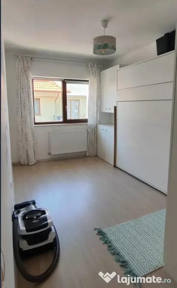 Apartament cu 2 camere decomandat în Tractorul