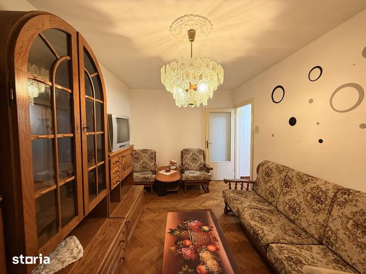 Apartament cu 2 camere decomandat în Medicină