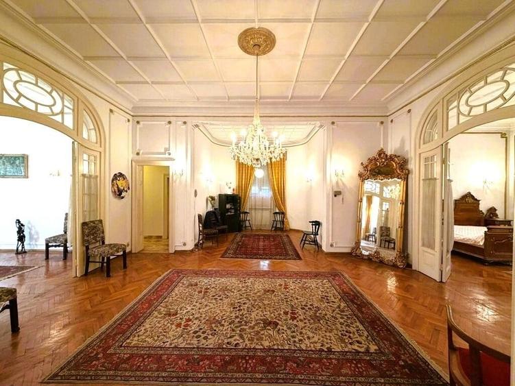 Casă cu 18 camere cu Garaj în Kiseleff