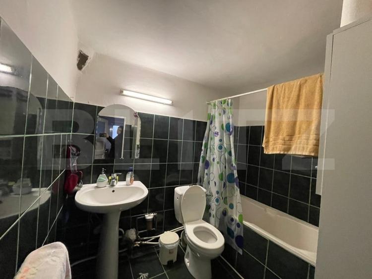 Casă individuală cu 3 camere cu Canalizare în Romanești