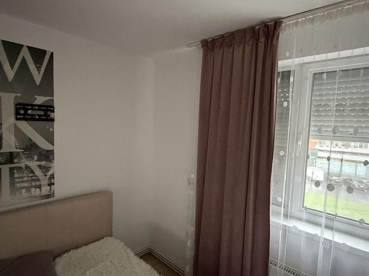 Apartament cu 2 camere decomandat în Mazepa 2