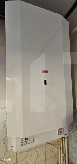 Apartament cu 3 camere decomandat în Lenin