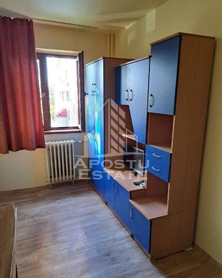 Garsonieră nedecomandată, mobilată în Dâmbovița