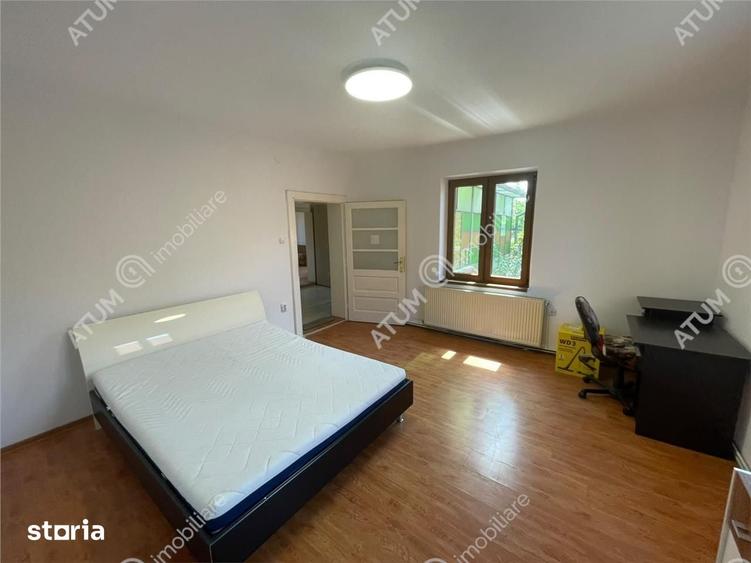 Apartament cu 3 camere decomandat în Tineretului