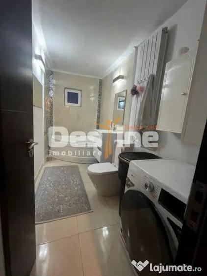 Apartament cu 3 camere decomandat în Inel I