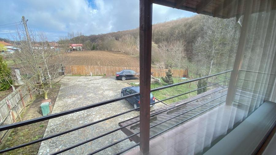 Casă individuală cu 5 camere cu Teren 1017 Mp în Bascov