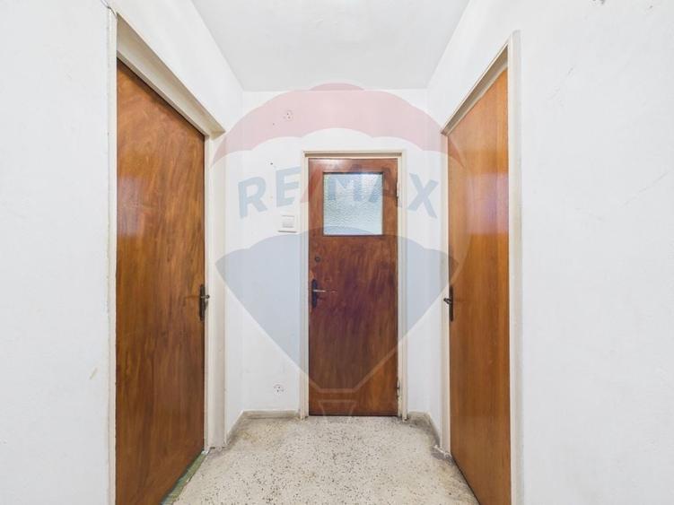 Apartament cu 2 camere semidecomandat, mobilat în Berceni