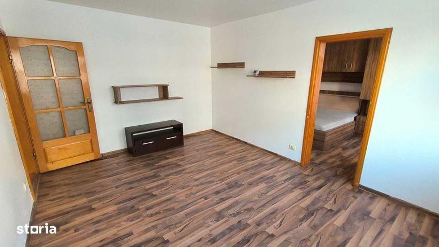Apartament cu 2 camere semidecomandat în Fălticeni