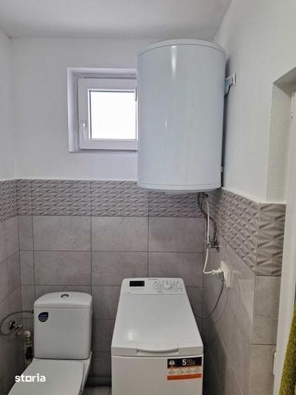 Casă cu 2 camere decomandat cu Teren 90 Mp în Central
