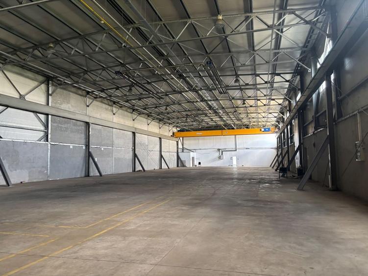 Spațiu industrial, de 1,600 mp, în Ghiroda
