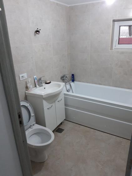 Casă cu 4 camere în Prisăcani