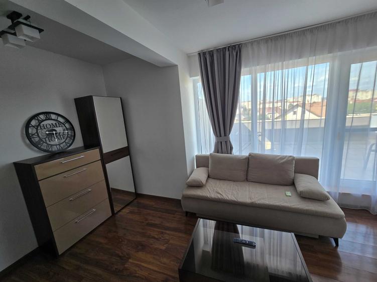Apartament cu 2 camere semidecomandat în Nufărul