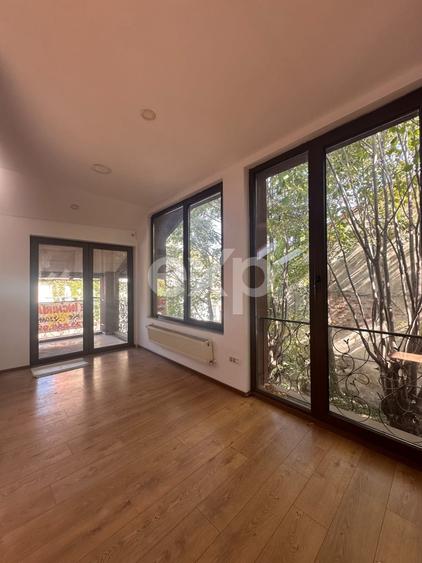 Spațiu comercial, de 220 mp, în Ultracentral