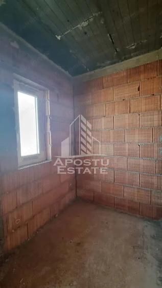 Casă cu 4 camere cu Teren 315 Mp în Giarmata
