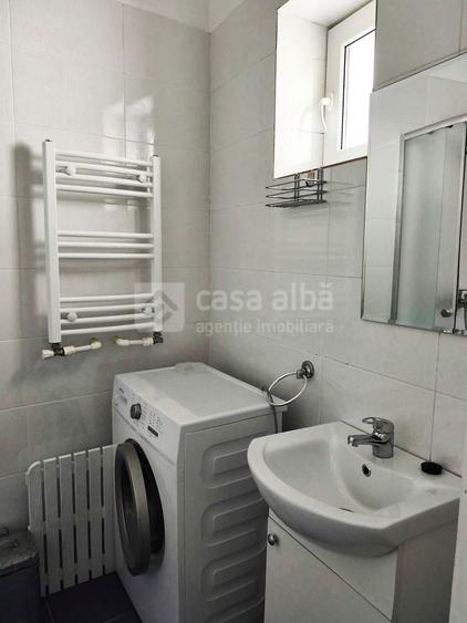 Garsonieră decomandată, mobilată în Central