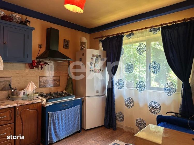 Casă cu 3 camere în Tăuți